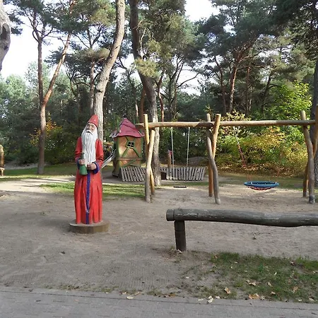 Gartentraum Mit Tollem Rasengarten Apartmán Karlshagen