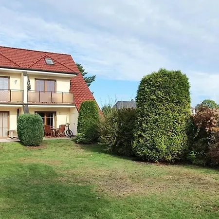 Gartentraum Mit Tollem Rasengarten Apartmán *